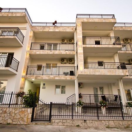 Apartments Saric Bar Exterior photo